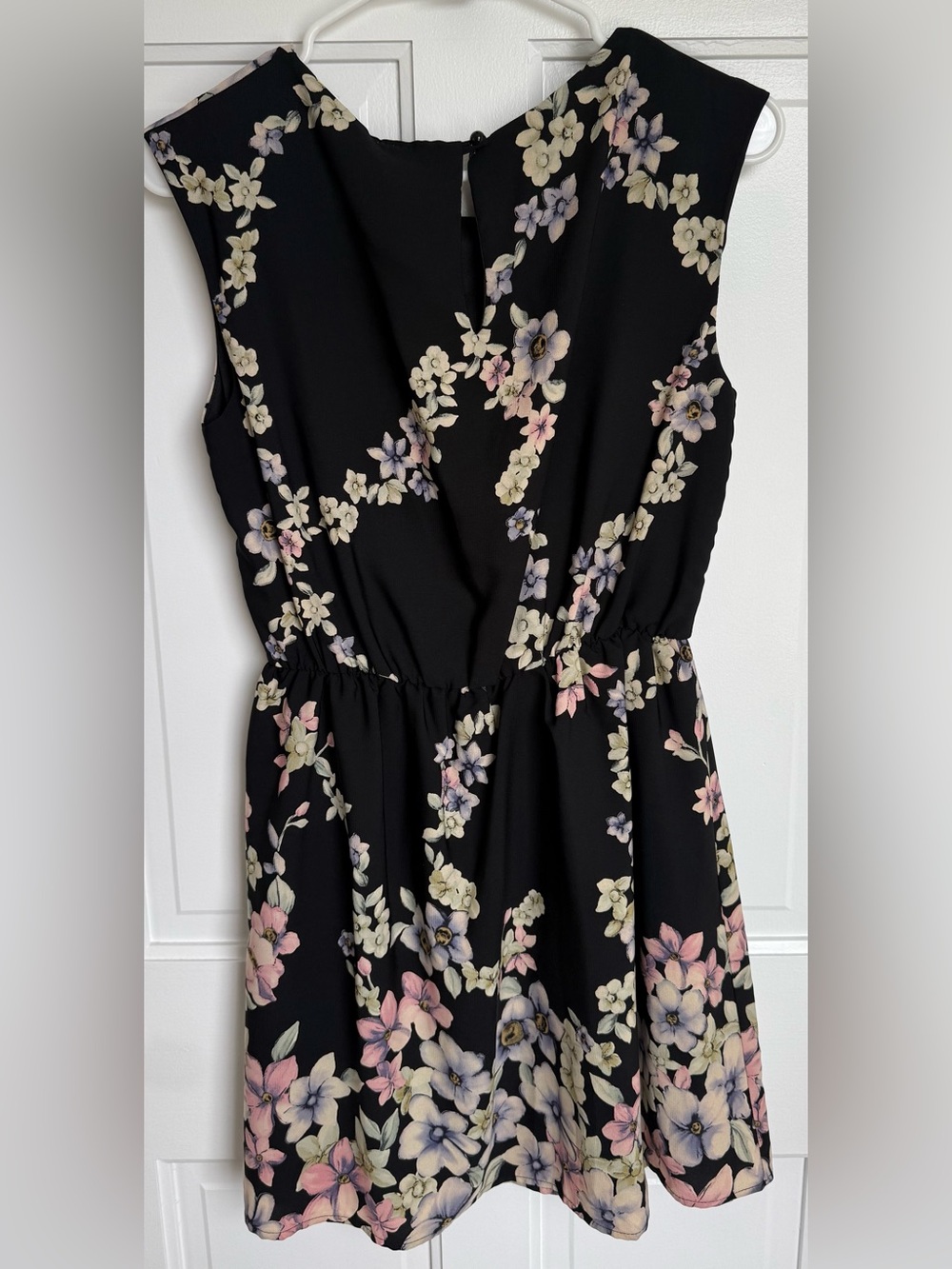 Wish Black Floral Sleeveless Dress Size Small – Fit &‎ Flare NWT